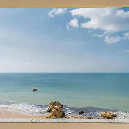 Sea View 9a